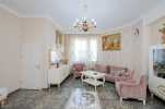 2 bedrooms apartment for sale خیابان چارِنتس, مرکز شهر ایروان, 184626