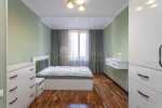 3 bedrooms apartment for rent Aram St, Center Yerevan, 192337